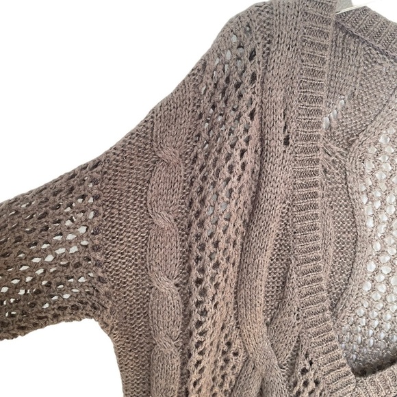 Urban Outfitters Kimchi Blue Brown Cable Knit Sweater Deep V Neck Ribbed Hem M - Picture 7 of 14